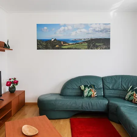 Casas Com Amoras In Serra Da Pescaria Famalicao