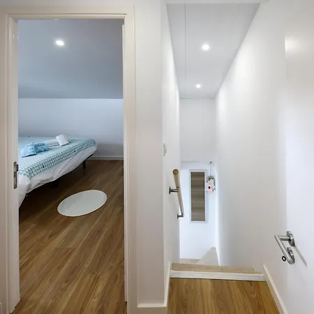 Casas Com Amoras In Serra Da Pescaria * Famalicão