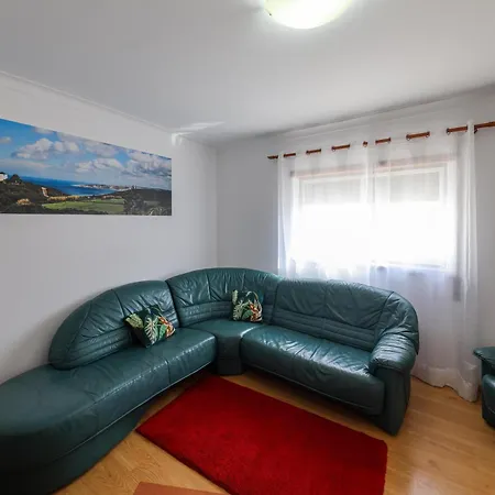 Casas Com Amoras In Serra Da Pescaria * Famalicão