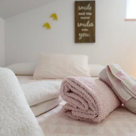 Casas Com Amoras In Serra Da Pescaria Semesterbostad Famalicão