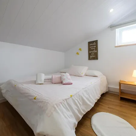 Casas Com Amoras In Serra Da Pescaria Famalicão